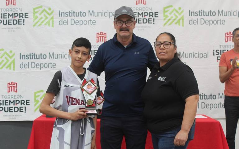 En el gimnasio Las Alamedas premian a los ganadores de la Liga Municipal de  Basquetbol - El Sol de la Laguna | Noticias Locales, Policiacas, sobre  México, Coahuila y el Mundo