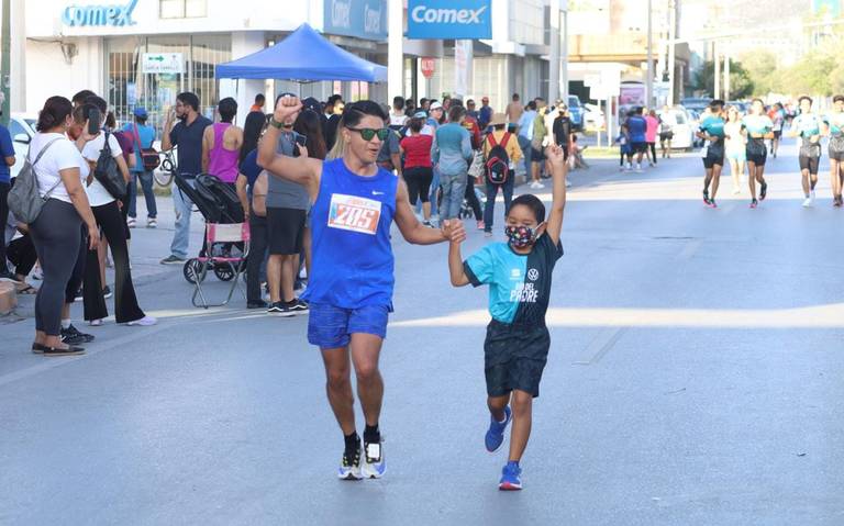 Corren 10 millas y 5 kilómetros por el Día del Padre en Torreón - El Sol de  la Laguna | Noticias Locales, Policiacas, sobre México, Coahuila y el Mundo