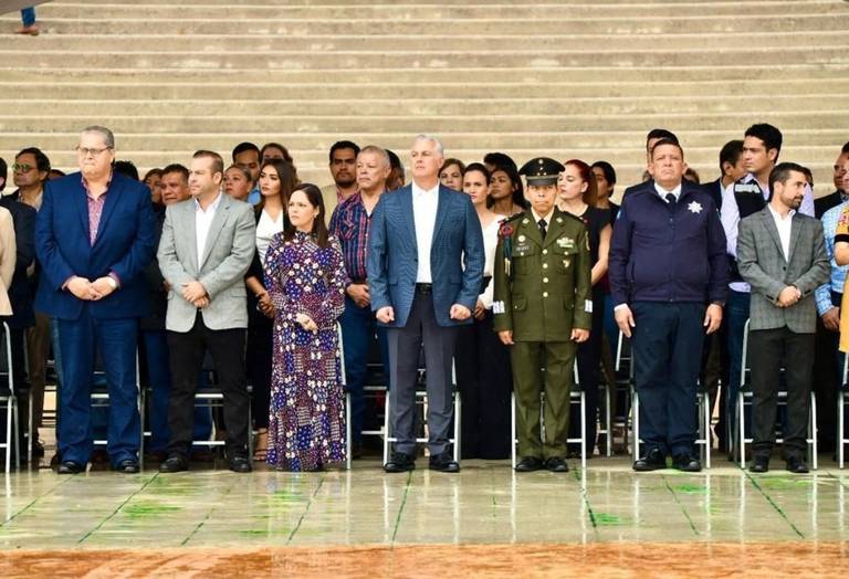 Dan la bienvenida al Mes Patrio en la Plaza Mayor - El Sol de la Laguna |  Noticias Locales, Policiacas, sobre México, Coahuila y el Mundo