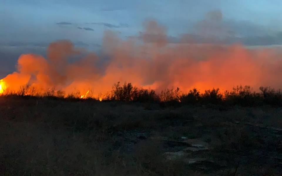 VIDEO] Incendio en terrenos baldíos amenaza viviendas de Frontera - El Sol  de la Laguna | Noticias Locales, Policiacas, sobre México, Coahuila y el  Mundo