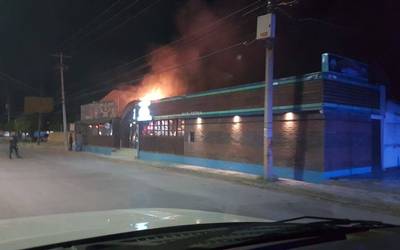 Incendio devora restaurante de mariscos en Torreón - El Sol de la Laguna |  Noticias Locales, Policiacas, sobre México, Coahuila y el Mundo